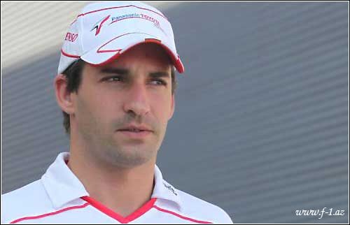 T.Qlok üç komanda ilə danışıqlar aparır T.Qlok üç komanda ilə danışıqlar aparır