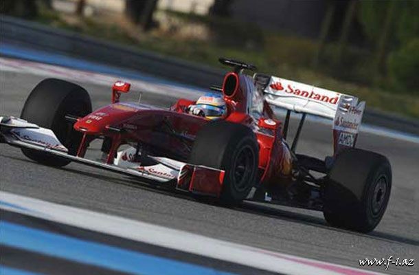 F.Alonso ilk dəfə Ferrari-nin sükanı arxasına oturub
