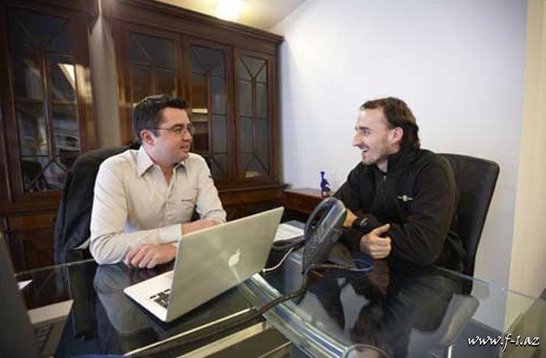 R.Kubitsa Renault-nun bazasına baş çəkib R.Kubitsa Renault-nun bazasına baş çəkib