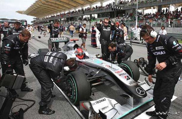 Mercedes GP komandası W01-in təkər bazasını artıracaq