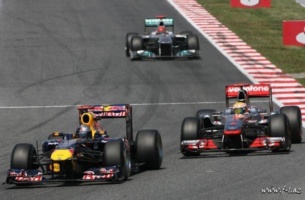 L.Həmilton: “Fettelə cavab verə biləcək yeganə sürücü mənəm”