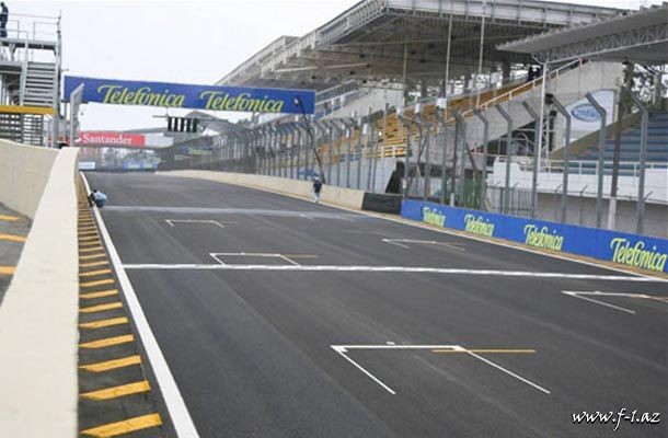 İnterlaqosda yeni asfalt döşənib