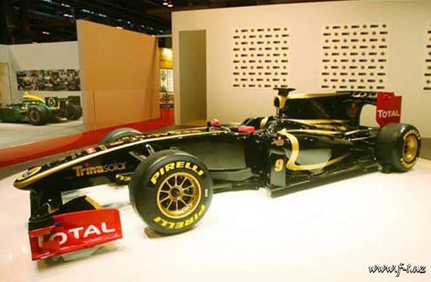 Lotus Renault GP yeni rəng çalarlarını göstərib