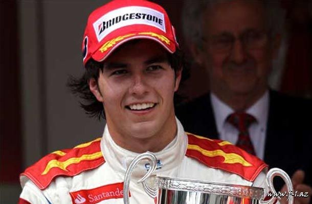 Ferrari S.Peresi təbrik edib