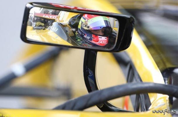 R.Qrojan Lotus Renault GP-nin üçüncü sürücüsü olacaq?