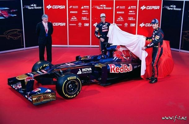 Toro Rosso yeni STR7-ni təqdim edib