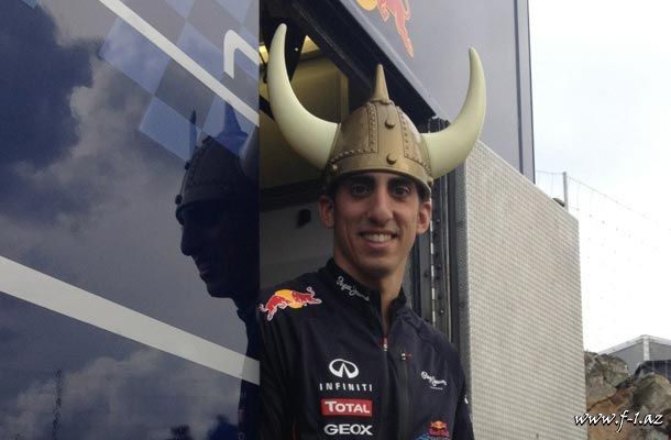 S.Buemi Red Bull-un ehtiyat sürücüsüdür