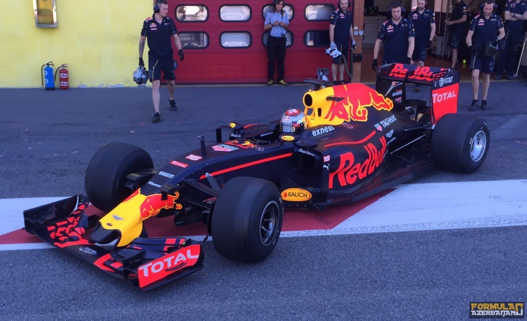 Red Bull 2017-ci ilin təkərləri ilə ilk testini tamamlayıb