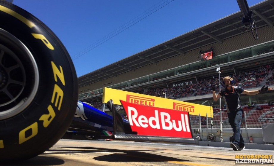 Pirelli yarışda iki pit-stoplu strategiya gözləyir