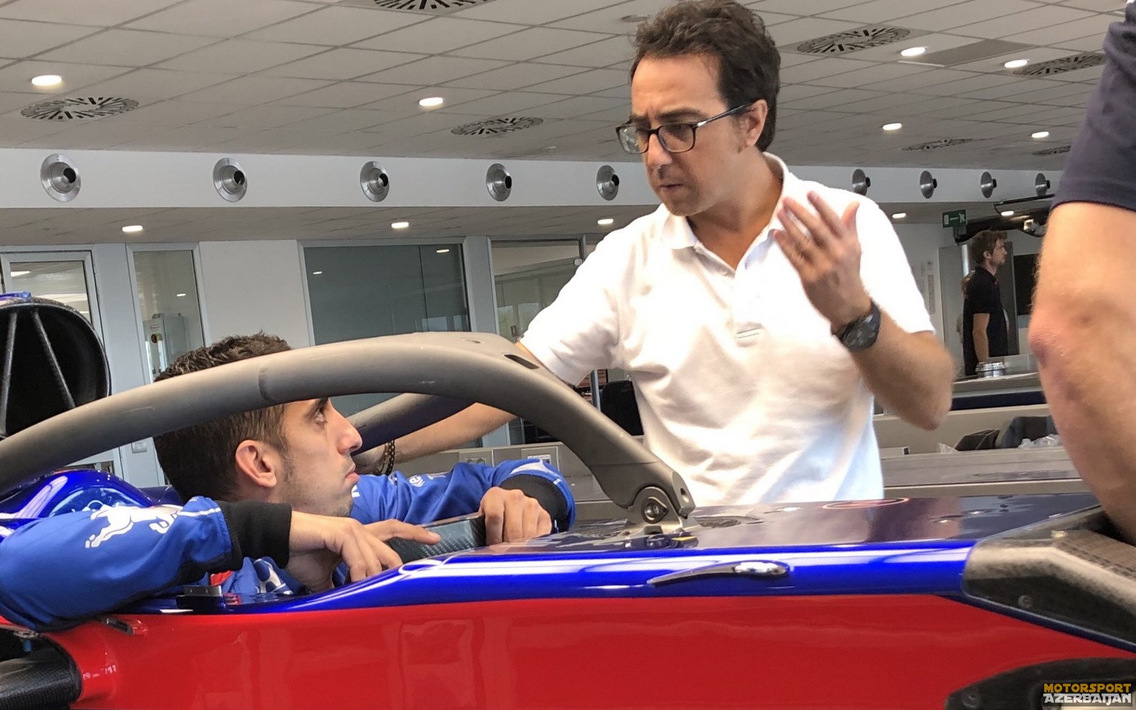 S.Buemi Toro Rosso-nun bazasına niyə çağırılıb?