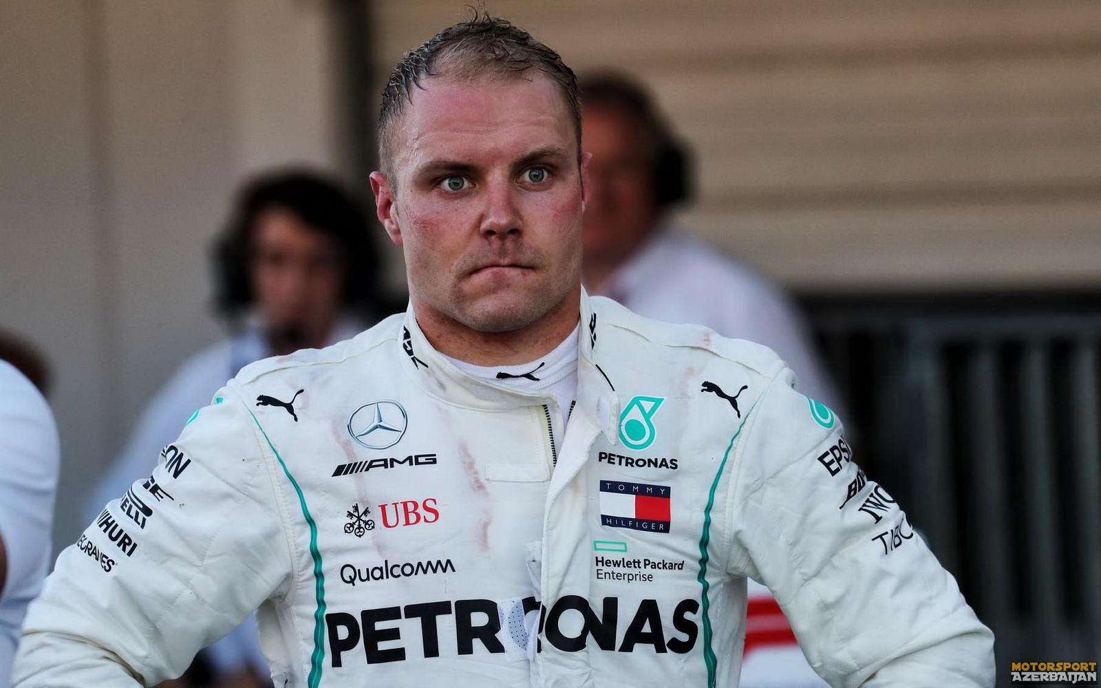 V.Bottas: “Arxa təkərlər yarışı çətinləşdirmişdi”