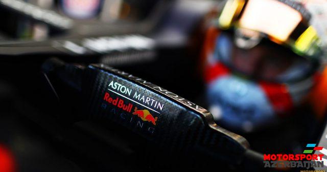 M.Ferstappenin təkəri qalmayıb M.Ferstappenin təkəri qalmayıb