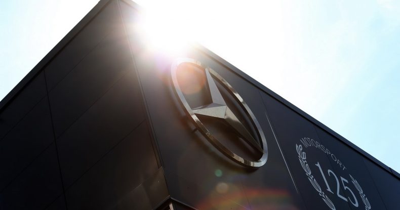 Gələn ay Mercedes komandası gələcəyi barədə qərar qəbul edəcək