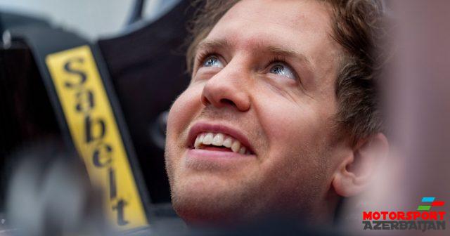 Fettel yeni maşında oturacağını sazlayıb Fettel yeni maşında oturacağını sazlayıb