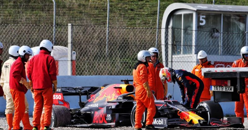 M.Ferstappen: Tras yaş olduğu üçün yerimdə fırlandım