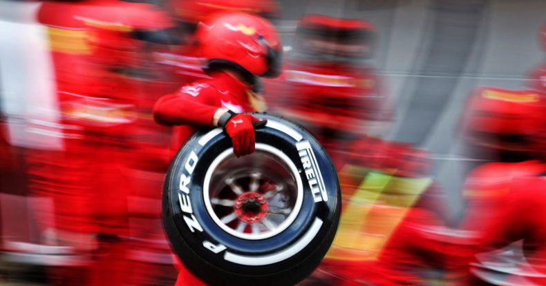 Ferrari 18 düyməlik təkərlərin testlərini təxirə salıb