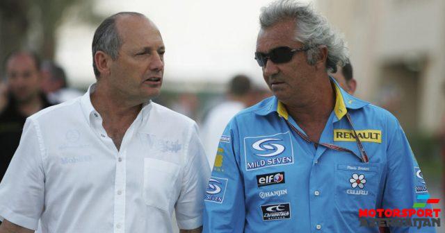 F.Briatore: Ron Dennis kibirli idi F.Briatore: Ron Dennis kibirli idi