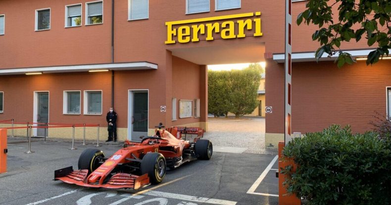 SF1000 Maranello küçələrində