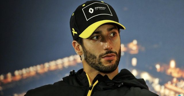 D.Rikkardo: Koronavirus testinə nifrət edirəm D.Rikkardo: Koronavirus testinə nifrət edirəm