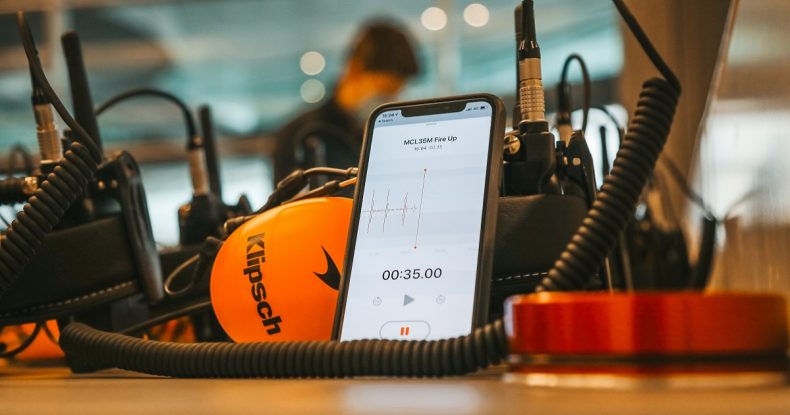 McLaren yeni maşında Mercedes mühərrikini işə salıb