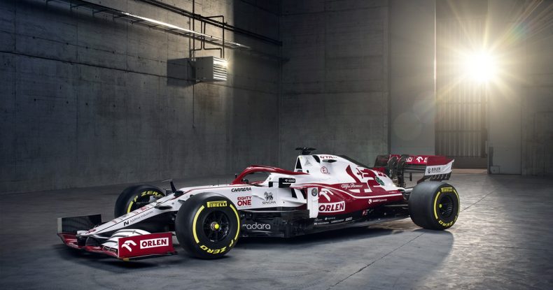 Sauber Mercedes motoruna keçir?