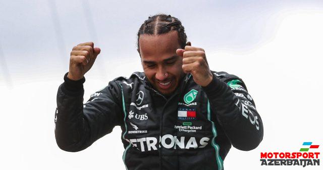 Rəsmən: Həmilton daha 1 il Mercedes-də qalacaq Rəsmən: Həmilton daha 1 il Mercedes-də qalacaq