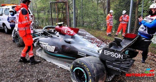 C.Rassel rəqibi Bottasdan üzr istəyib C.Rassel rəqibi Bottasdan üzr istəyib