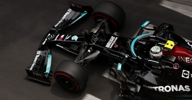 V.Bottas: Mübarizə apara bilərdik