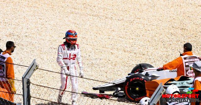 K.Rəykkönen: V6 motorlarla sürmək həzz verir K.Rəykkönen: V6 motorlarla sürmək həzz verir