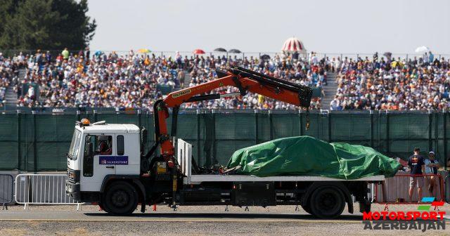 M.Ferstappenin maşınına 750 min avro zərər dəyib M.Ferstappenin maşınına 750 min avro zərər dəyib
