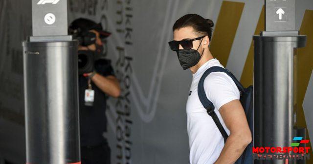 M.Şumaxer və Covinatsi Ferrari-nin ehtiyat sürücüləri olacaqlar M.Şumaxer və Covinatsi Ferrari-nin ehtiyat sürücüləri olacaqlar