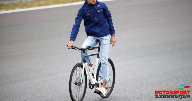 C.Rassell harada yarışacağını bilir C.Rassell harada yarışacağını bilir