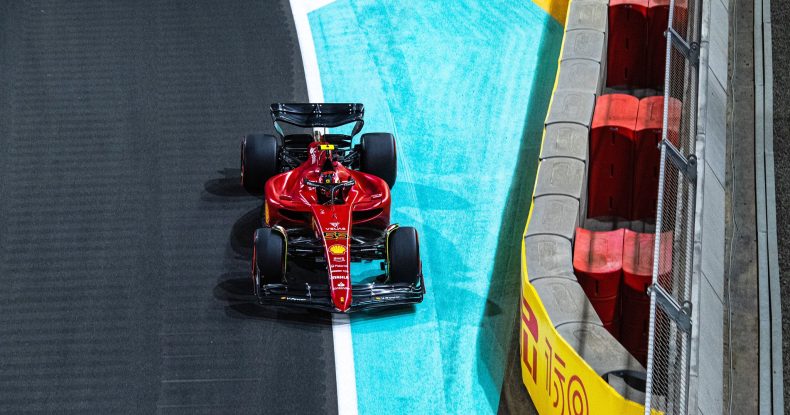 Ferrari yenilik gətirməyə tələsmir
