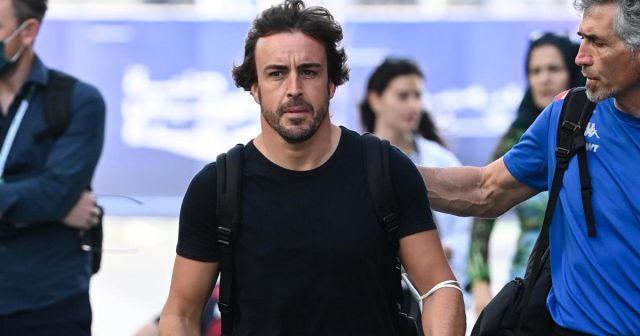 Alonsonun növbəti dəfə motoru sıradan çıxıb Alonsonun növbəti dəfə motoru sıradan çıxıb