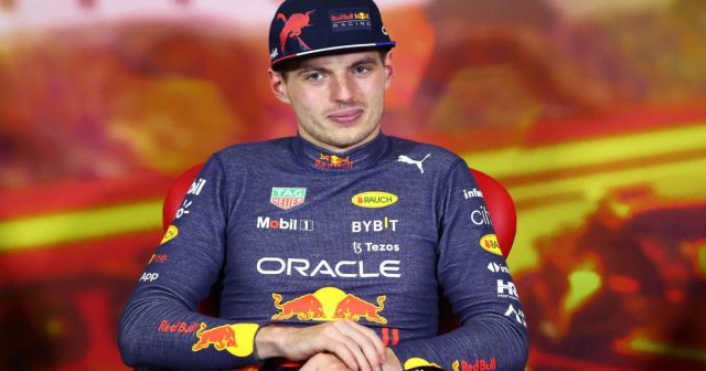 M.Ferstappen problemsiz yarış istəyir M.Ferstappen problemsiz yarış istəyir