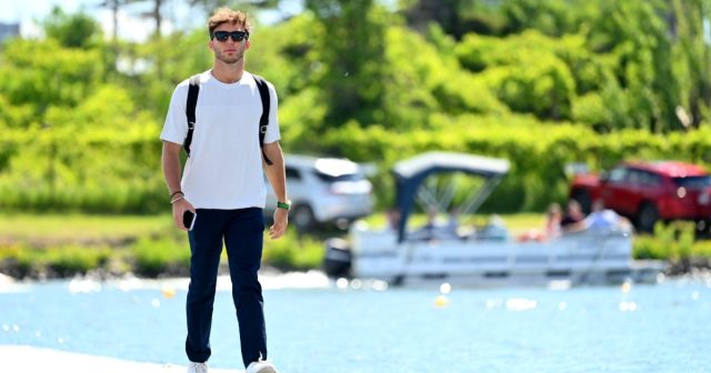 Rəsmən: Qasli daha bir il AlphaTauri-də yarışacaq Rəsmən: Qasli daha bir il AlphaTauri-də yarışacaq