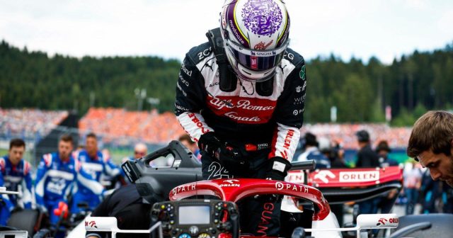 Q.Çjou: Təkər seçimi yarışımızı məhv elədi Q.Çjou: Təkər seçimi yarışımızı məhv elədi