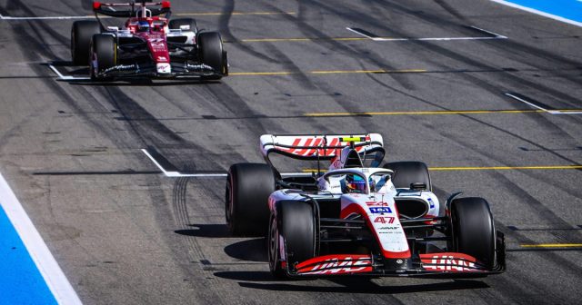 M.Şumaxer təhlükəsizlik maşınından narazıdır M.Şumaxer təhlükəsizlik maşınından narazıdır