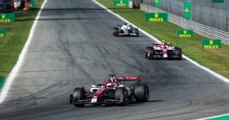 V.Bottas: İlk dövrədəki təmas hər şeyi məhv etdi