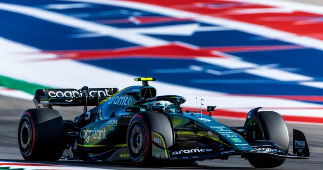 S.Fettel yarışdan həzz alıb S.Fettel yarışdan həzz alıb