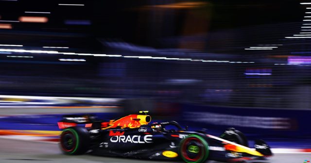 M.Ferstappen Suzukada titulu bayram etmək istəyir M.Ferstappen Suzukada titulu bayram etmək istəyir