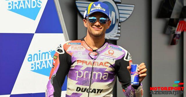 Martin titula namizədləri qabaqlayıb Martin titula namizədləri qabaqlayıb