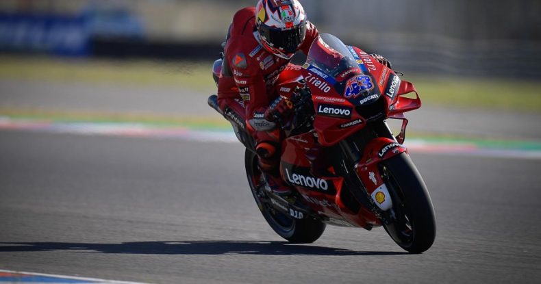 C.Miller: Rəqibə təmas etmərəm