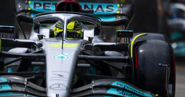 L.Həmilton: Avtoidmanda belə hallar olur L.Həmilton: Avtoidmanda belə hallar olur