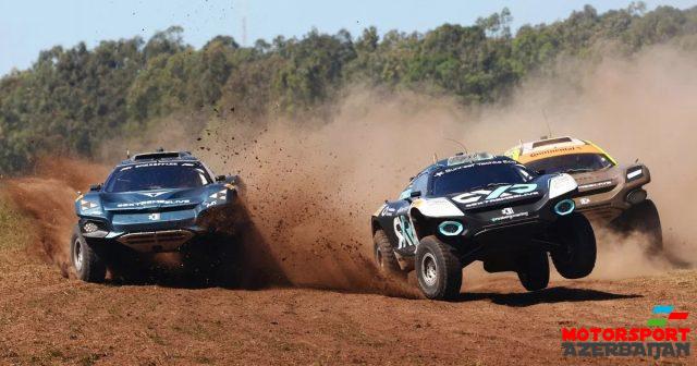 Həmiltonun komandası çempion olub Həmiltonun komandası çempion olub