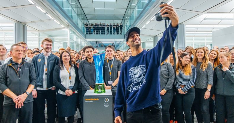D.Rikkardo: Red Bull-da özümə gələcəm