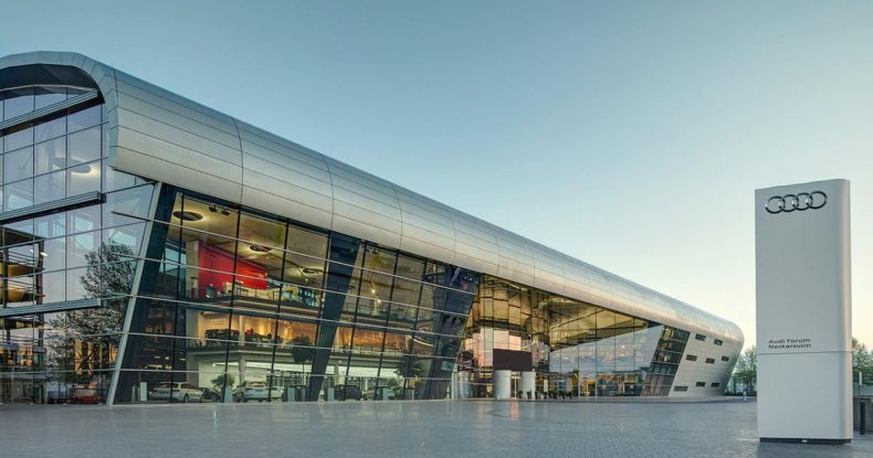 Audi yeni mühərrik mərkəzi tikir