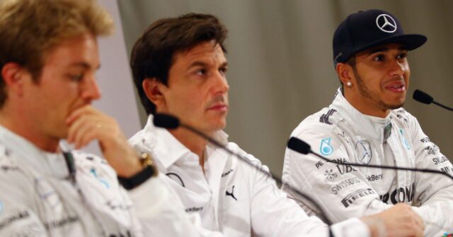 T.Volff: Niko əlindəki silahlardan istifadə edirdi T.Volff: Niko əlindəki silahlardan istifadə edirdi