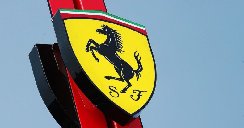 Ferrari-ni motorçuların görüşünə buraxmayıblar