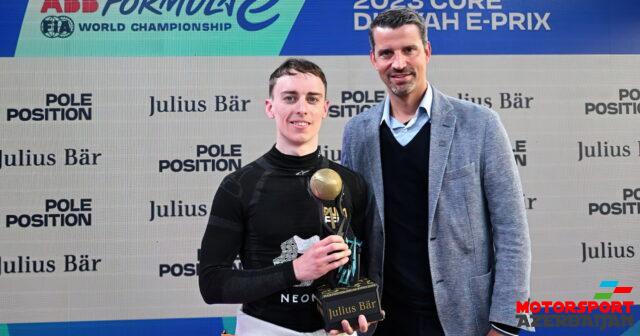 Ceyk Hyuz həm özünün, həm də McLaren-in ilk poulunu qazanıb Ceyk Hyuz həm özünün, həm də McLaren-in ilk poulunu qazanıb